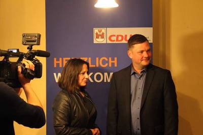 Unsere Vorsitzende Anja Schmollack mit unserem Bürgermeisterkandidat Alexander Waschetzko im Interview.