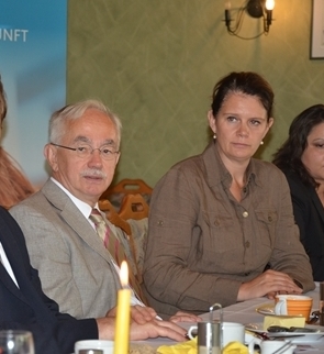 Saskia Ludwig & Ludwig Burkardt im Gespräch mit Unternehmern während des Wirtschaftsfrühstücks in Treuenbrietzen